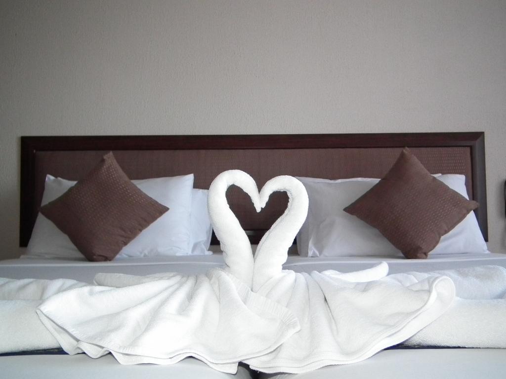 Abricole At Pattaya Hill Apartment Exterior photo